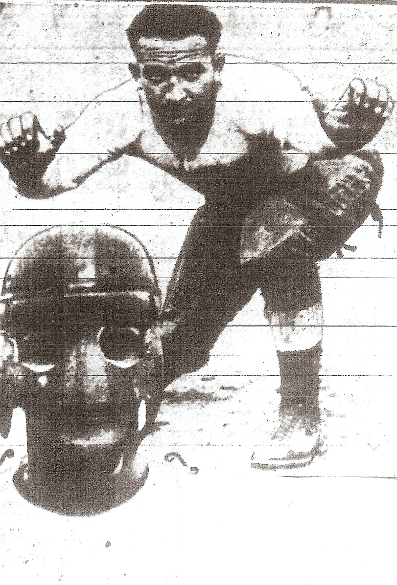 San Diego captain Ed Giddings affected gas-mask style face guard with nose attachment for the Cavemen's first game against Sweetwater. No record of whether Giddings continued wearing piece in subsequent action.